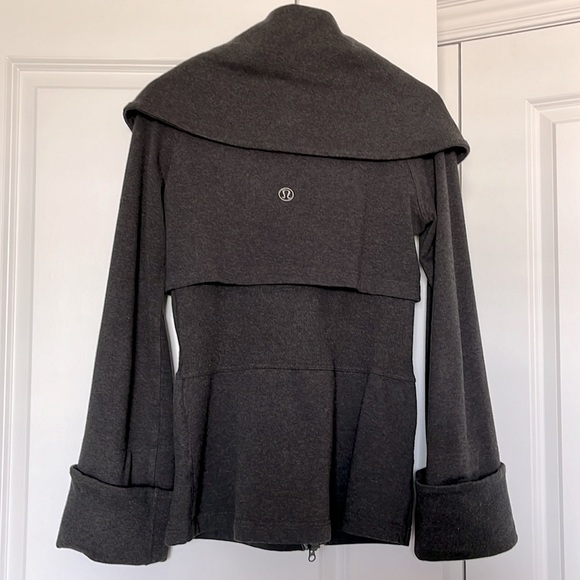 Lululemon Full Zip L/S Jacket, Grey, 6 - Picture 2 of 13